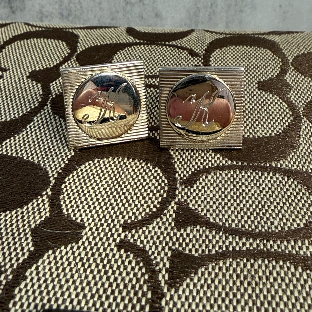 Vintage Silver-Tone Monogram “K” Cufflinks & Tie Bar Set | Pioneer